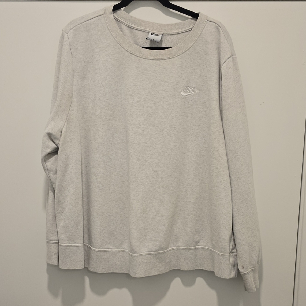 Nike Women's Heather Gray Sweatshirt